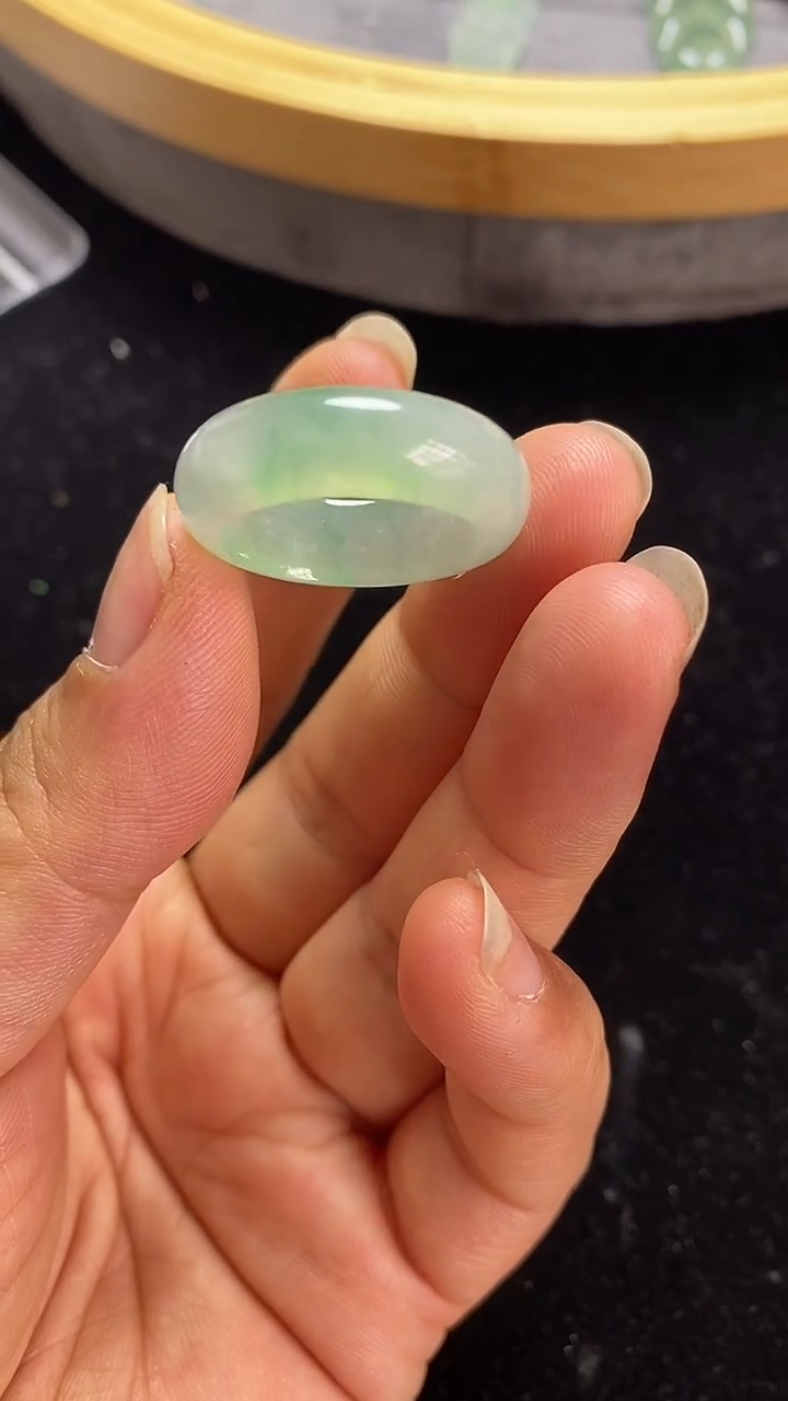 定制翡翠未镶嵌戒圈