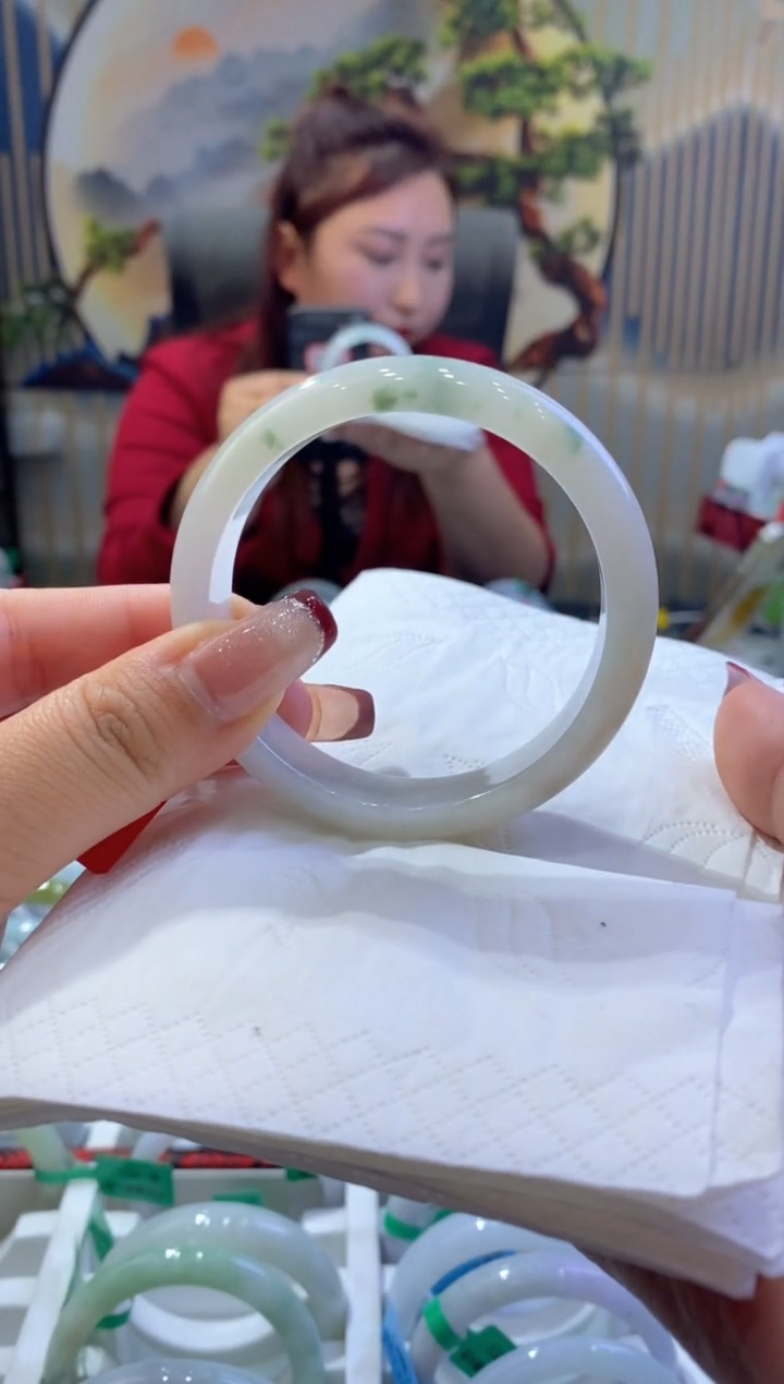 【闪购商品】翡翠手镯未镶嵌00009176