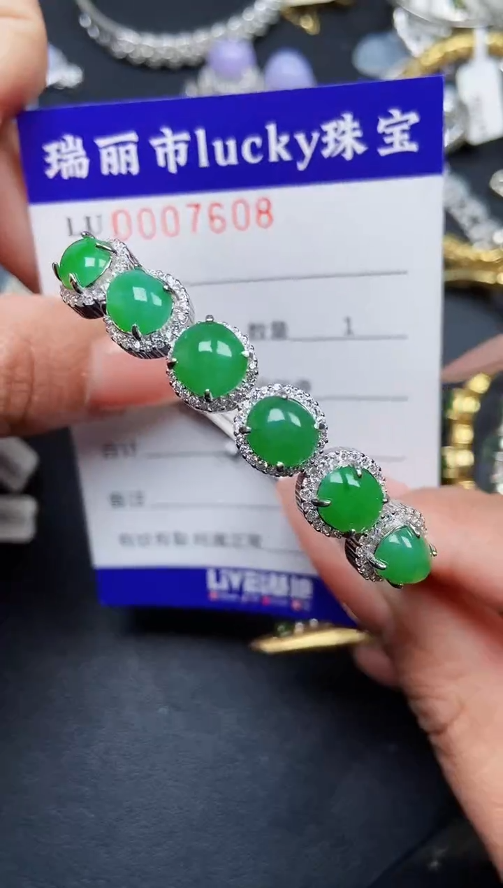 【闪购商品】翡翠颈饰银S925镶嵌7608