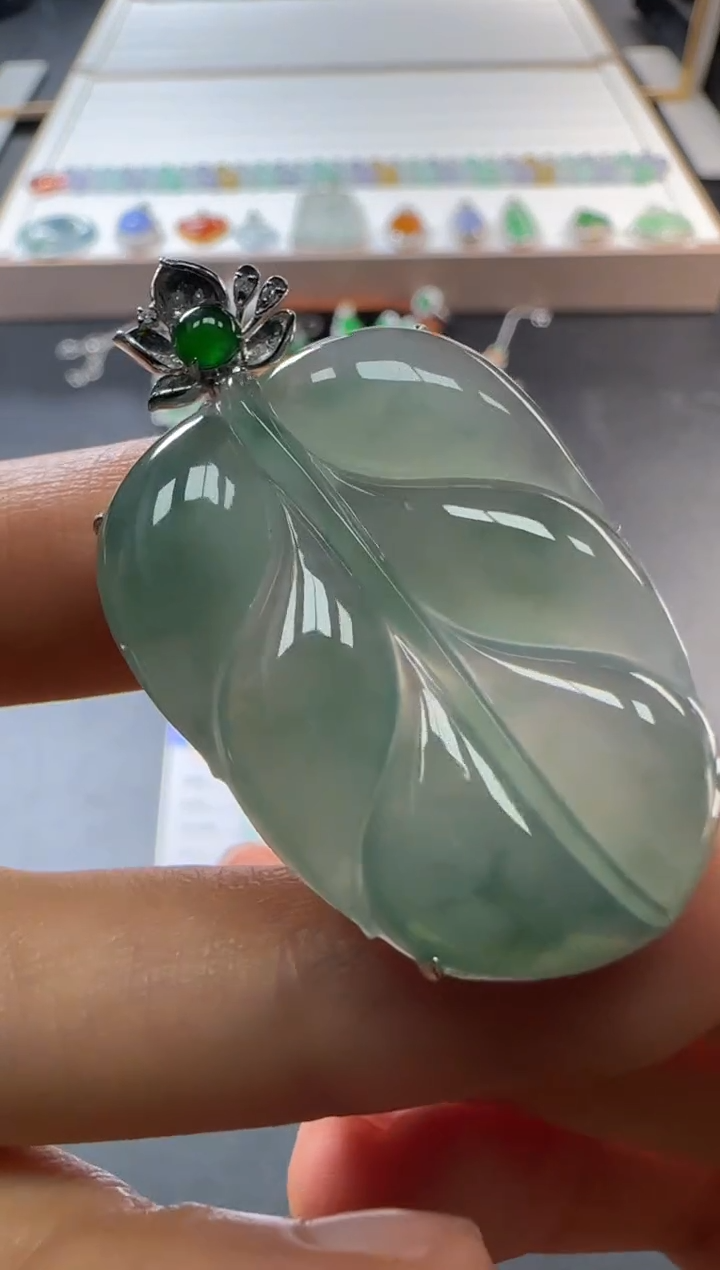 【闪购商品】翡翠颈饰18K金镶嵌不退不换 无鉴赏期