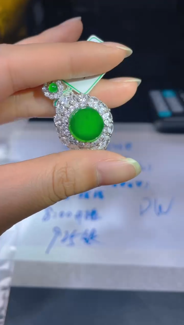 【闪购商品】定制翡翠未镶嵌28定制翡翠多样性发其一