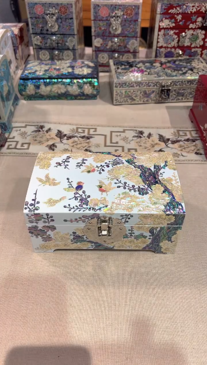 【闪购商品】鱼锁满贝弘贝雅螺钿漆器文化馆