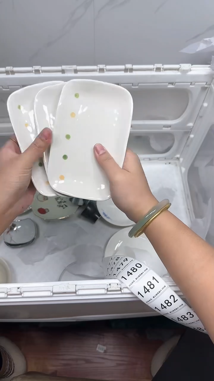 【闪购商品】1477回流瓷器默认微瑕，18.8包邮