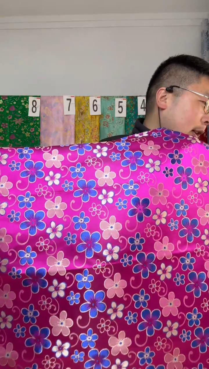 混纺满18元包邮.两单连裁.宽.长70.100