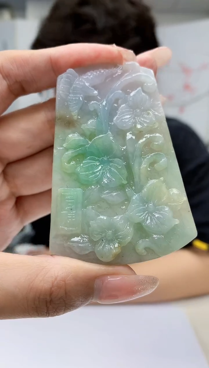 【闪购商品】定制翡翠未镶嵌4688MM-毛货挂件46