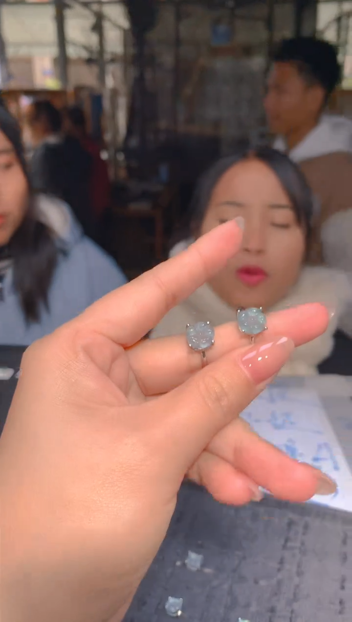 【闪购商品】定制翡翠未镶嵌47定制翡翠 多样性发货（发其一）