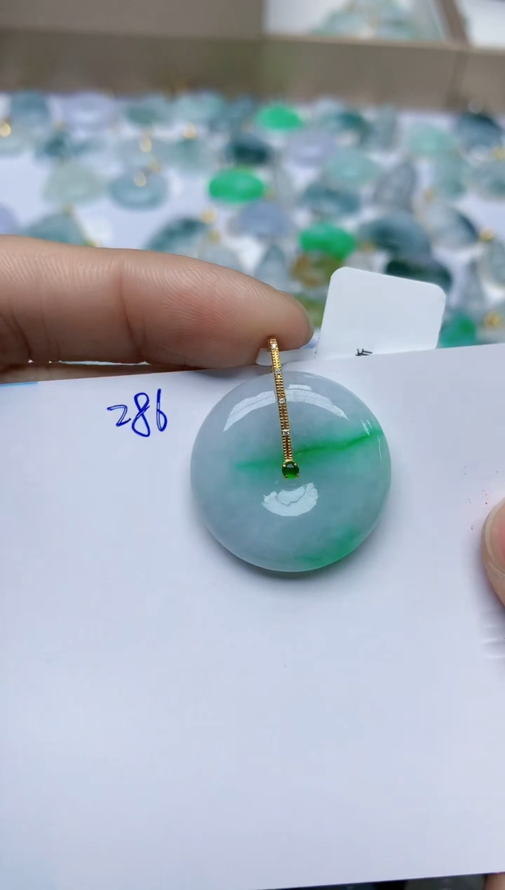 【闪购商品】翡翠颈饰18K金镶嵌天然翡翠A货    286