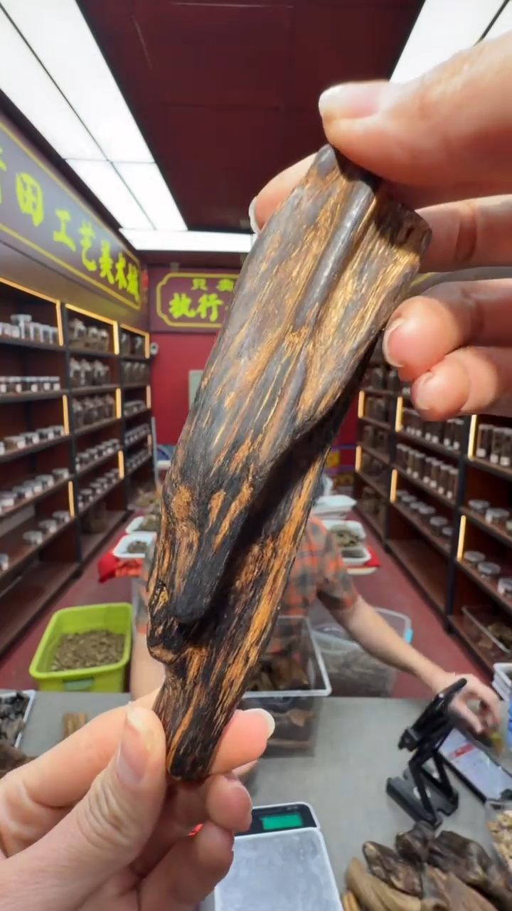 沉香手把件多样性发一