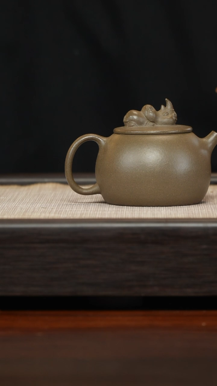 【闪购商品】紫砂茶壶青段犀牛壶