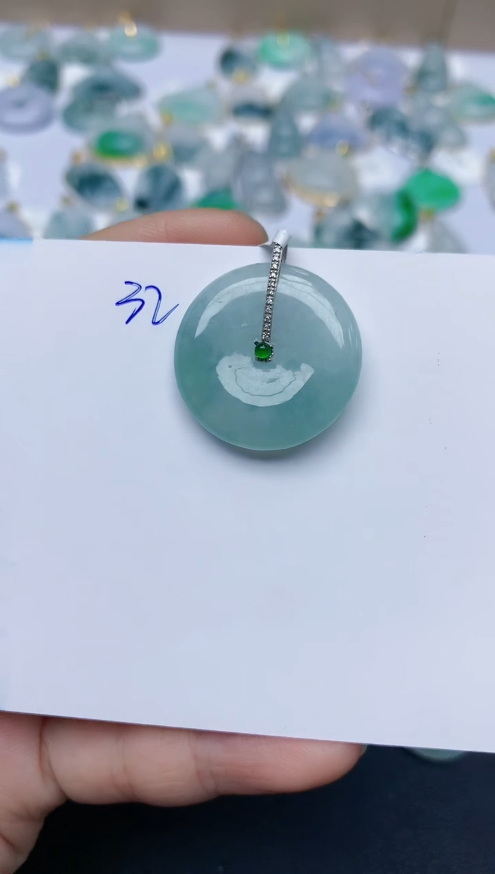 【闪购商品】翡翠颈饰18K金镶嵌天然翡翠A货    