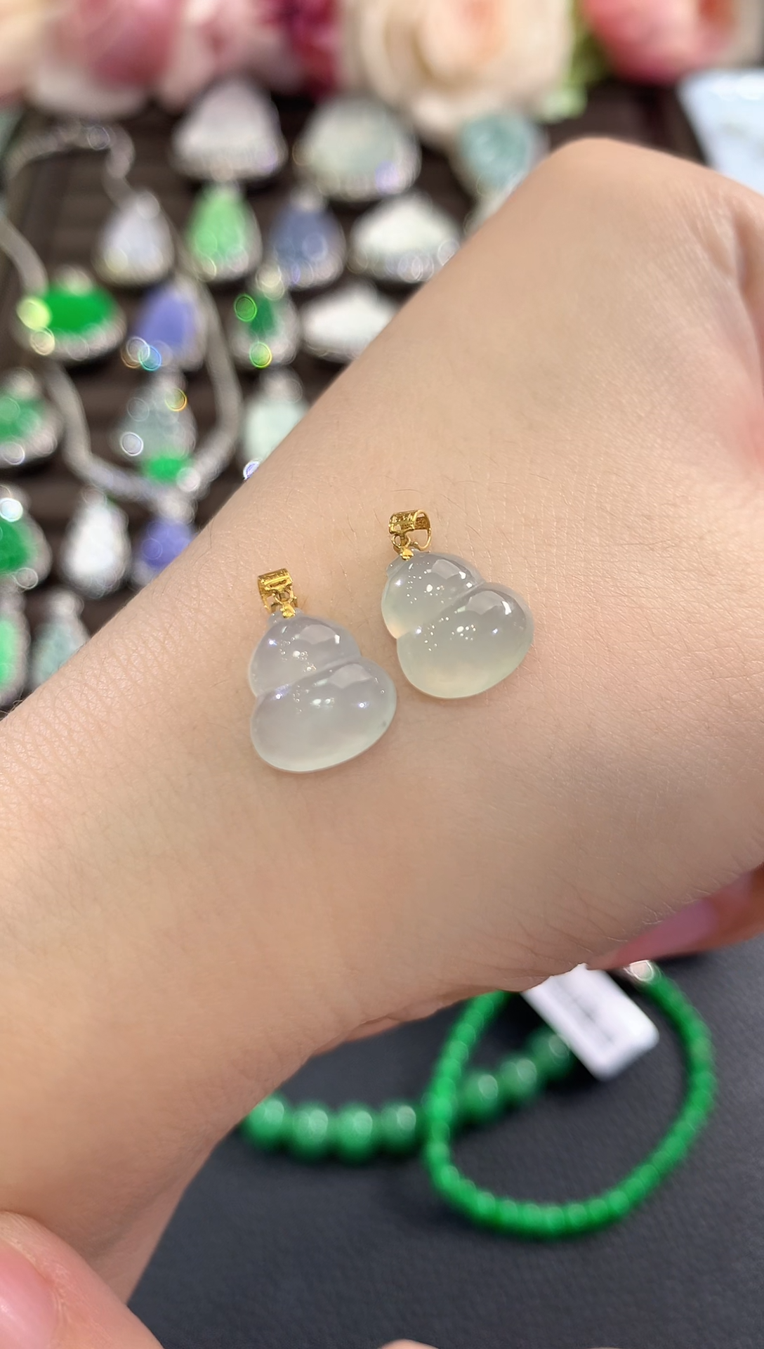 吊坠(不含链)18K金镶嵌翡翠b1多样性一件发货     