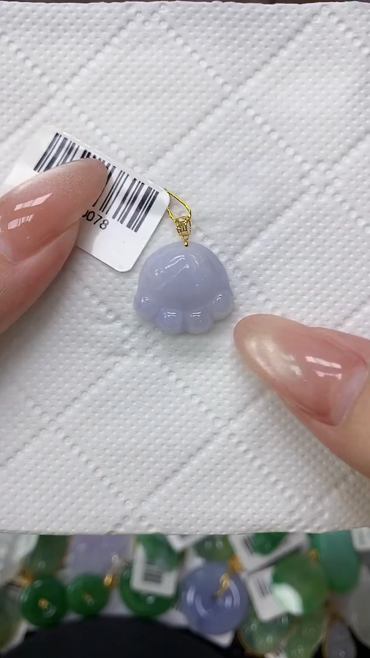 颈饰18K金镶嵌翡翠1111111111111