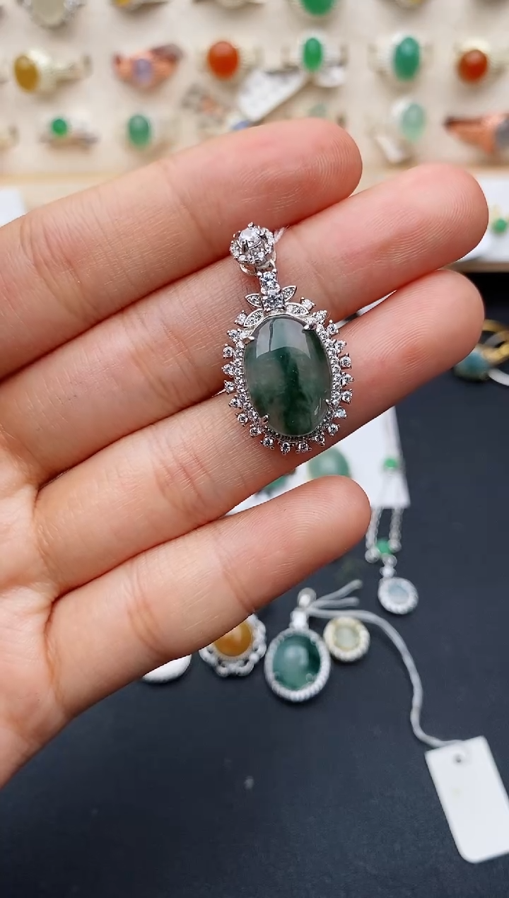 【闪购商品】翡翠颈饰银S925镶嵌缅甸翡翠