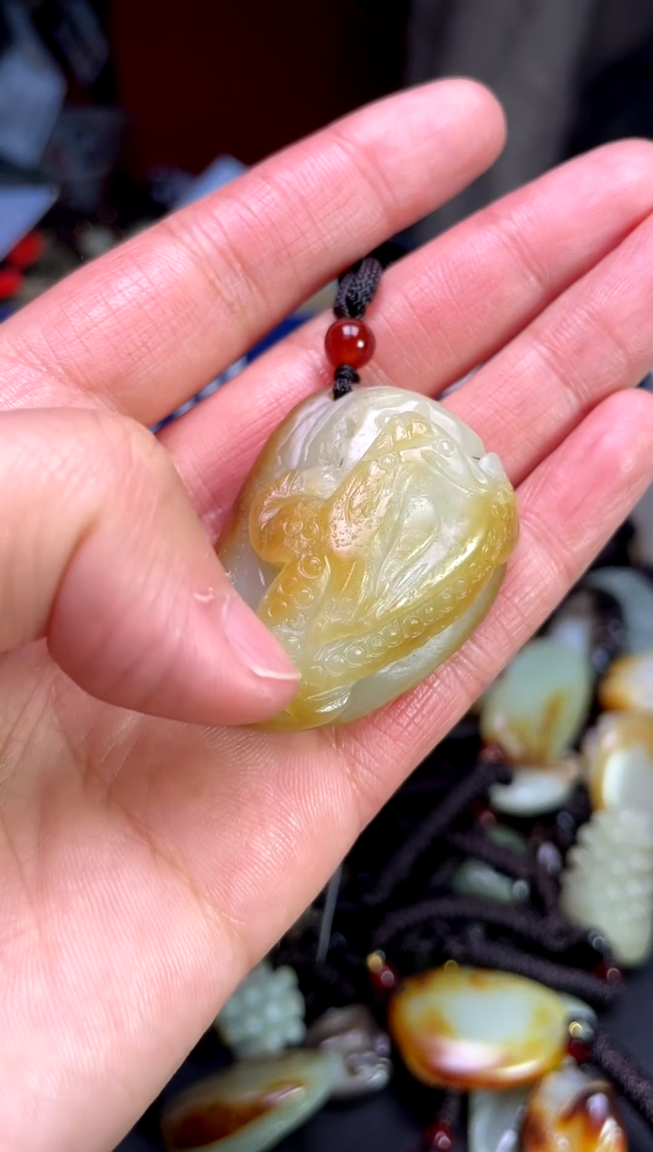 【闪购商品】和田玉颈饰未镶嵌1