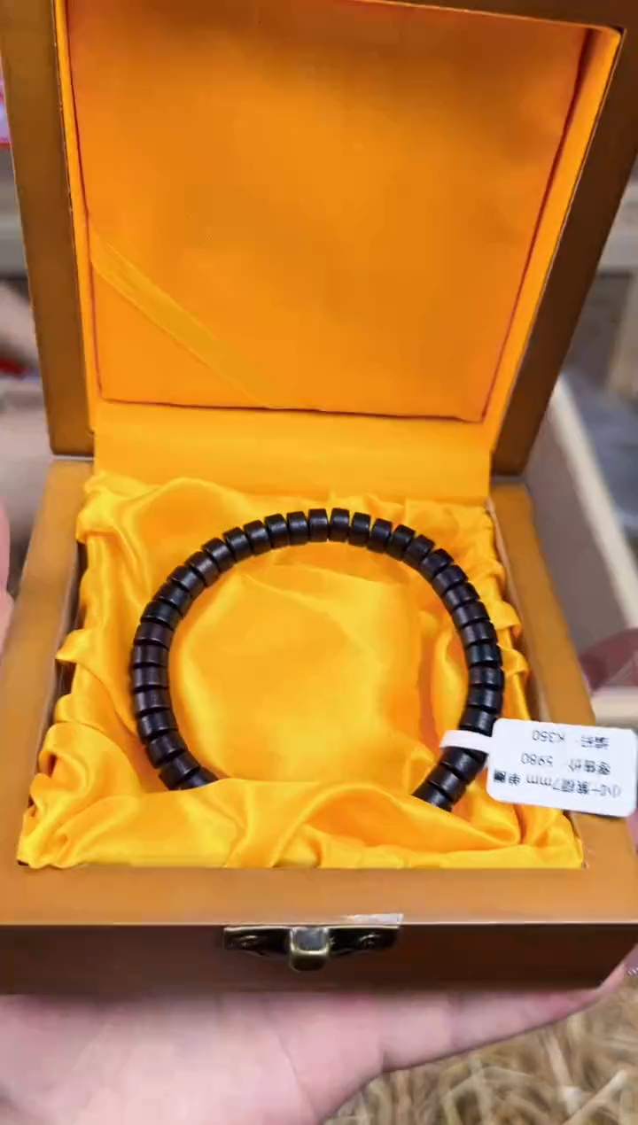 鸿屿集闪购福利VVV（无礼盒）