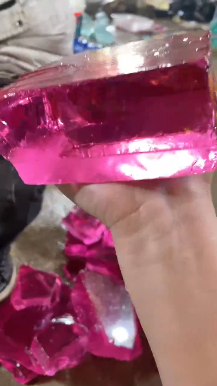 新疆五彩石原石摆件