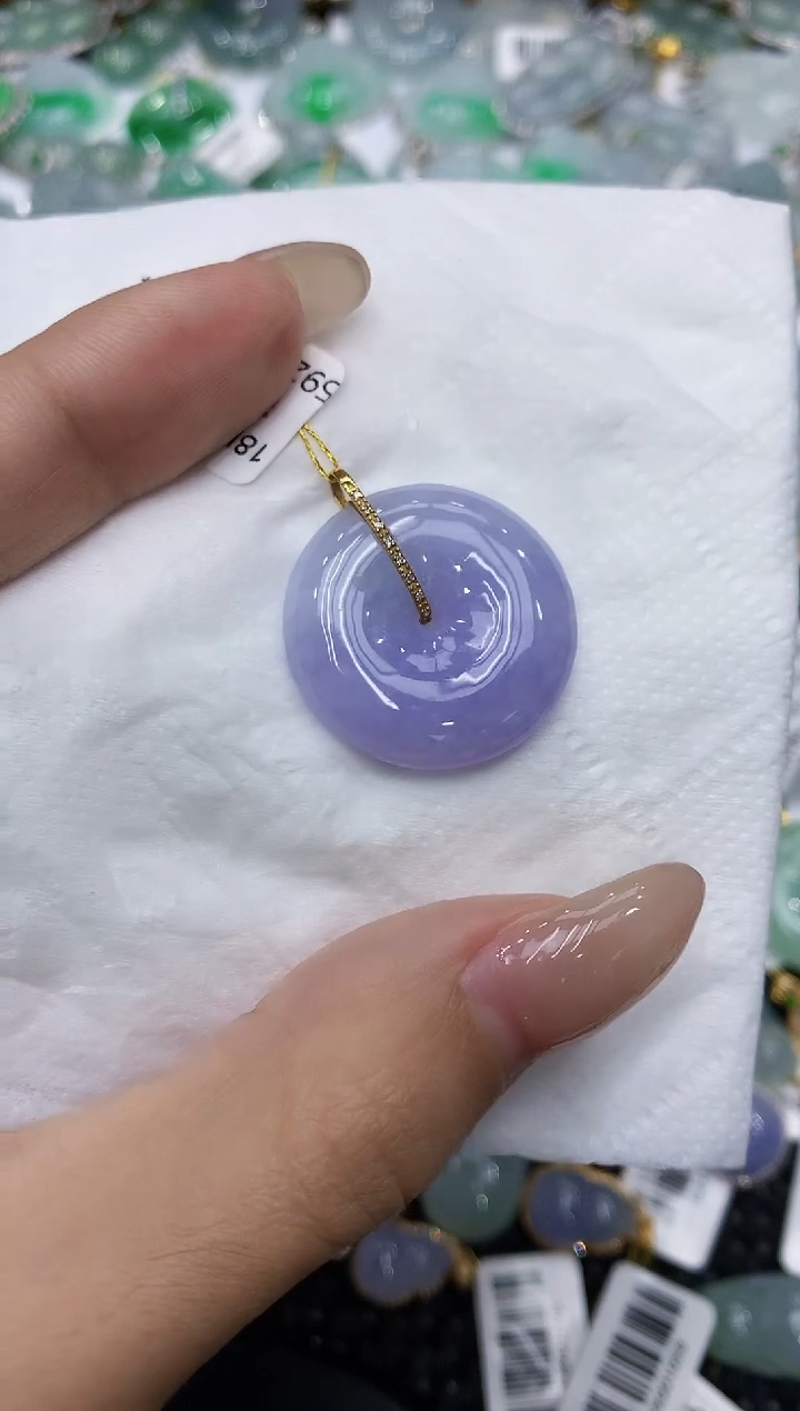 翡翠18K金镶嵌颈饰111111111111