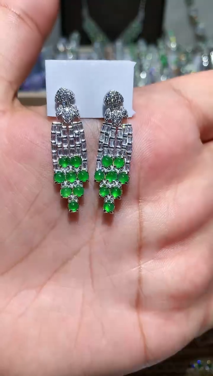 【闪购商品】翡翠耳饰未镶嵌耳坠