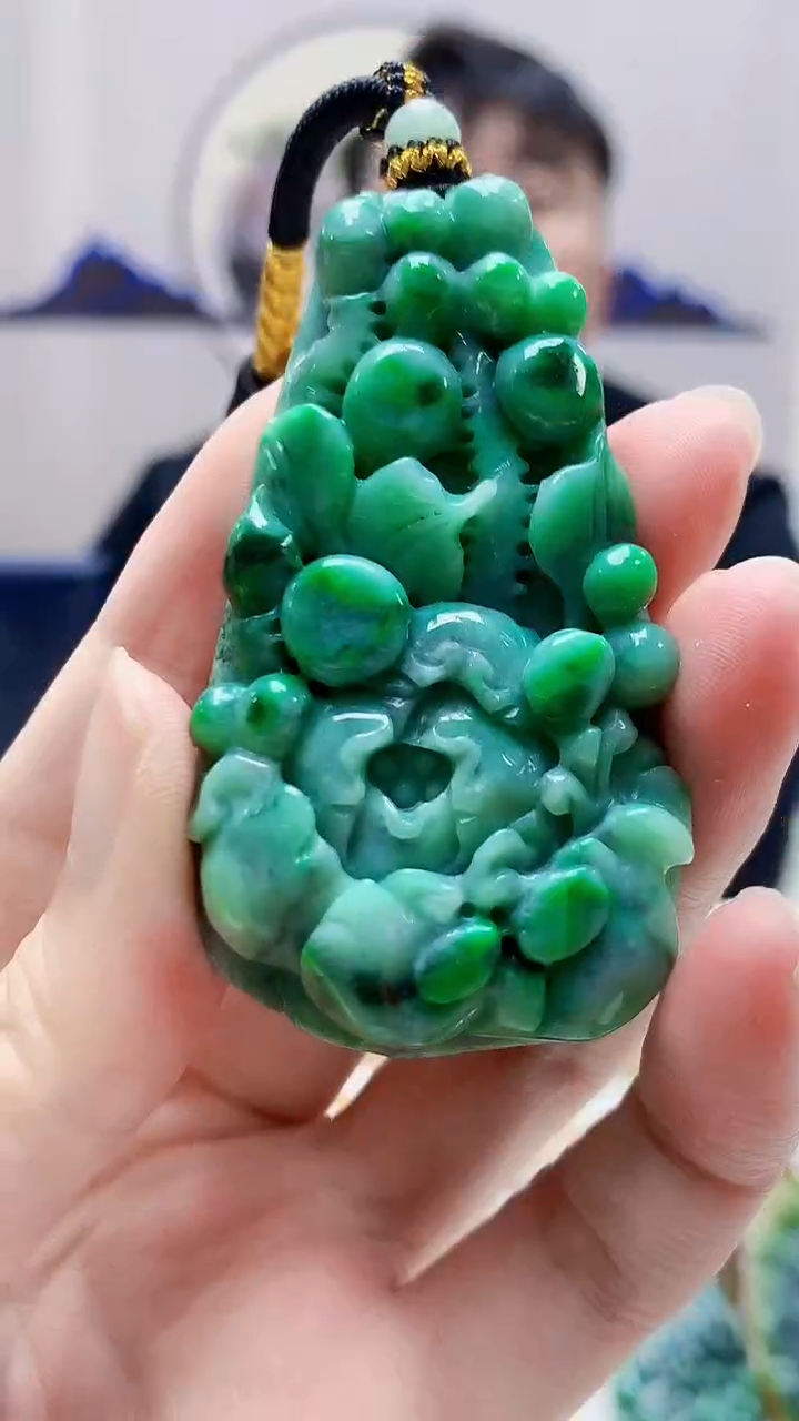 未镶嵌定制翡翠5060zm-毛货挂件19喜上眉梢