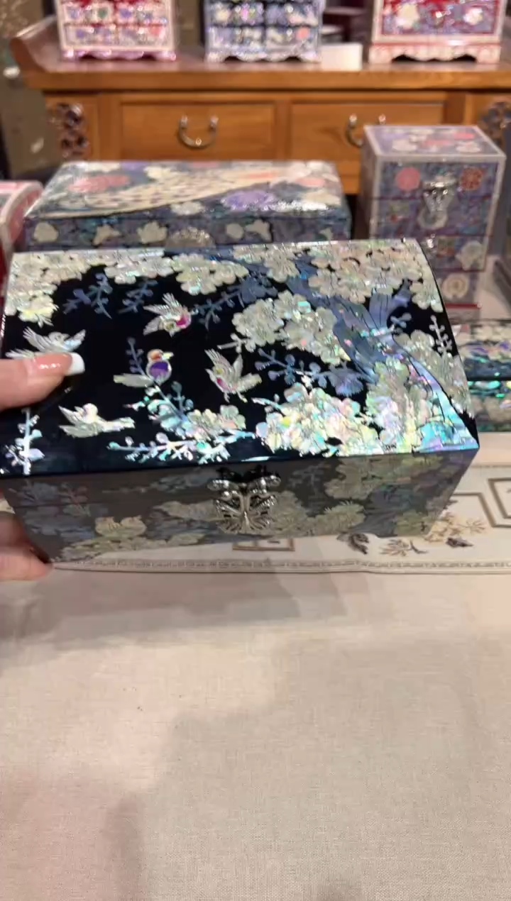 【闪购商品】按扣绒布底·弘贝雅螺钿漆器文化馆