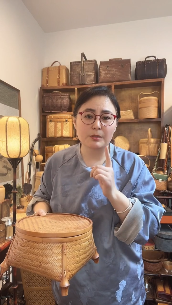  寒山竹筐带盖圆小