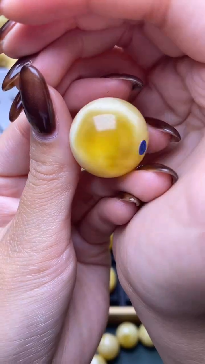 【闪购商品】琥珀裸石未镶嵌蜜蜡.95