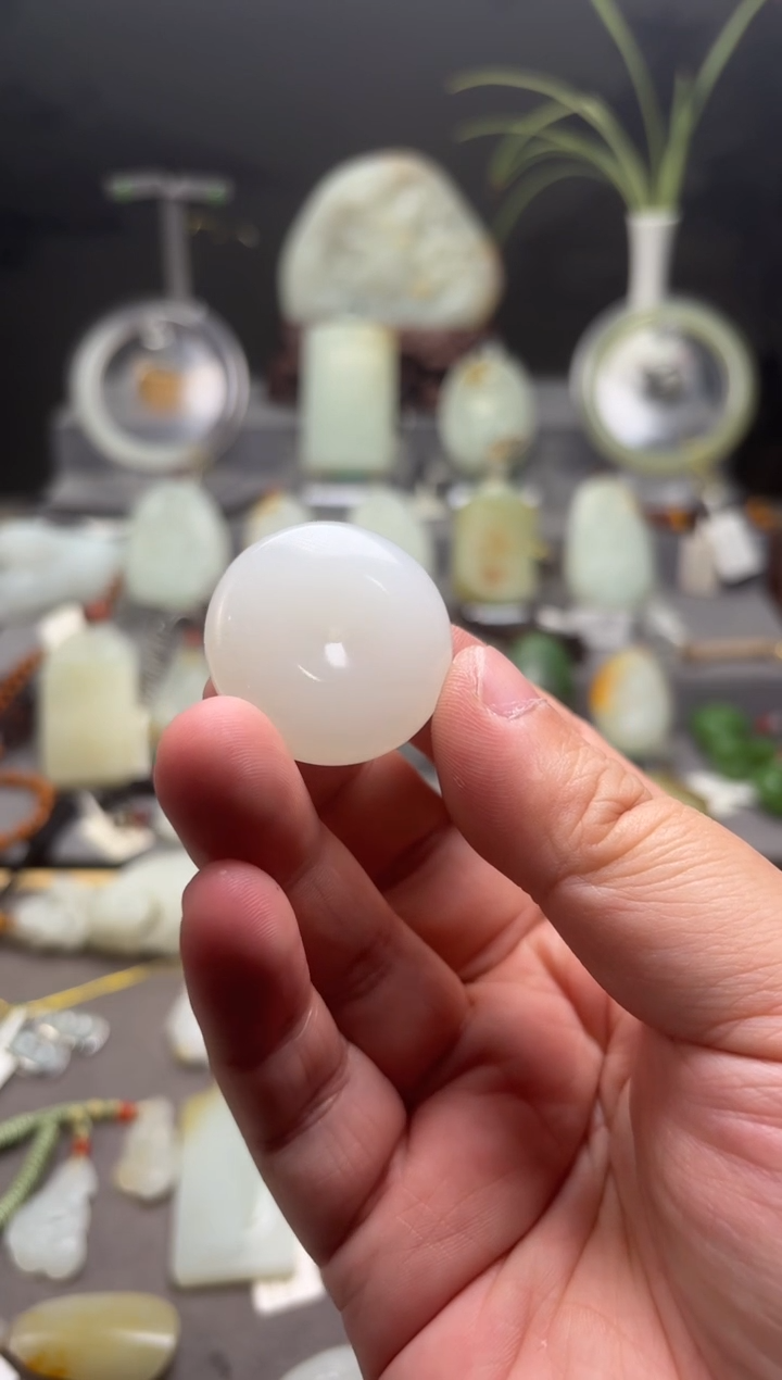 颈饰未镶嵌和田玉心*平安扣