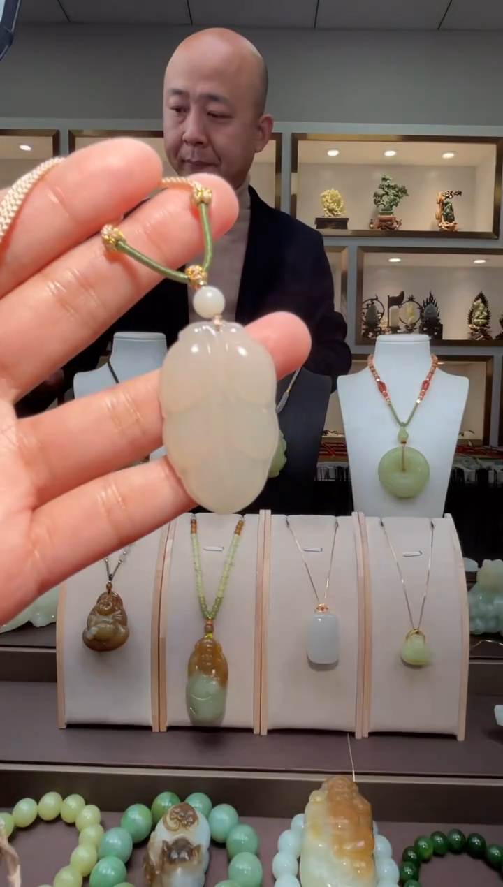 颈饰未镶嵌和田玉9