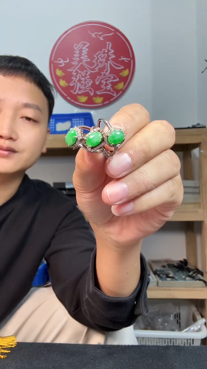颈饰银S925镶嵌翡翠5472天然珠宝翡翠满绿戒指多样性发一个