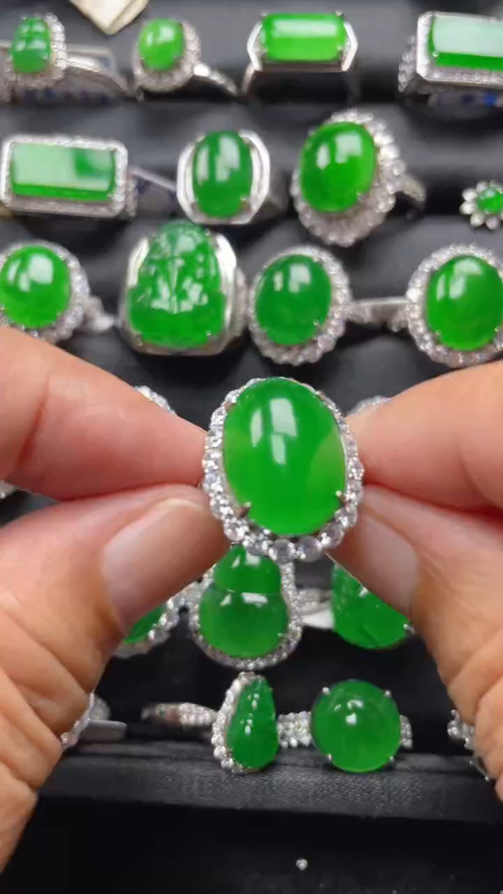 银S925镶嵌戒指翡翠蝶*翡翠