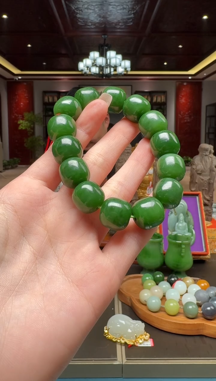 未镶嵌和田玉挂件by