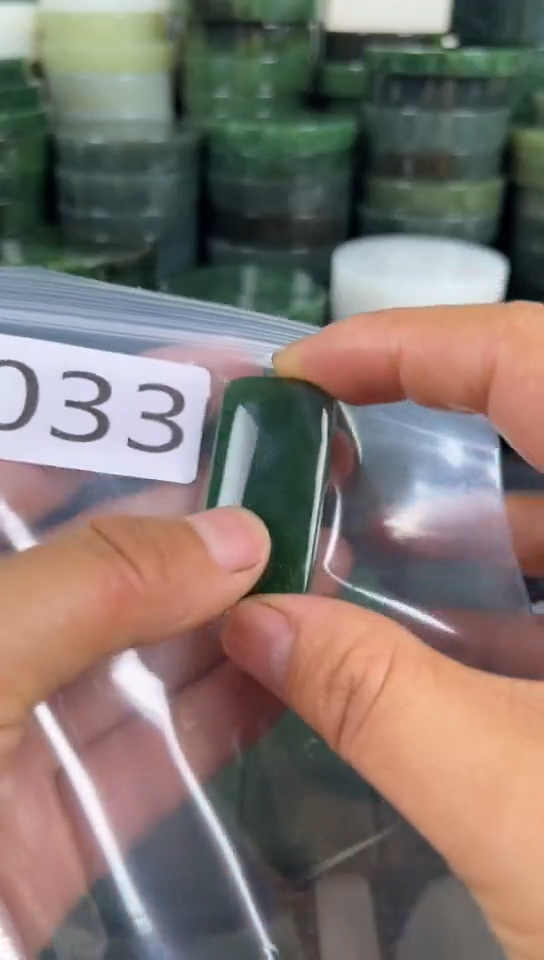 和田玉未镶嵌珠宝半成品牌子