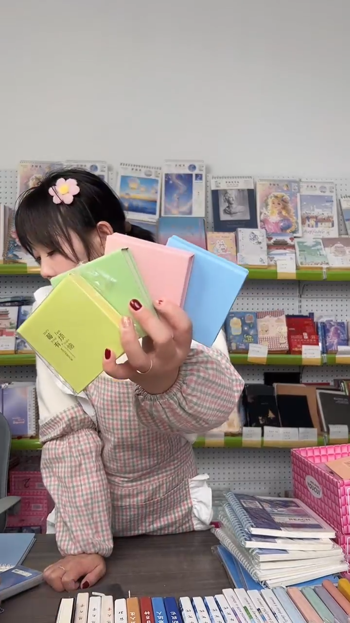 A8硬壳烫金便签本150张-空白内页【彩色】【颜色各一】共4本