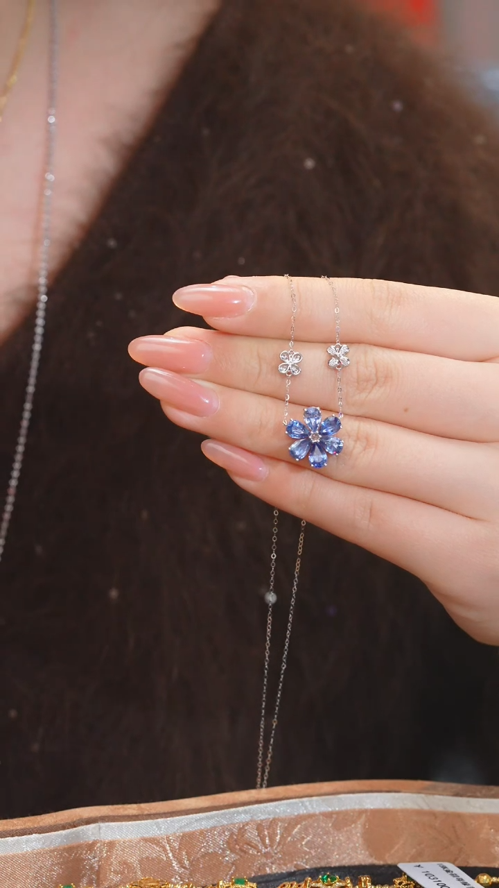 【闪购商品】蓝宝石项链18K金镶嵌（3.5ct）@@U5095