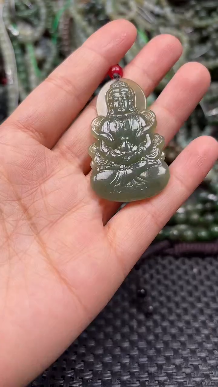 颈饰未镶嵌和田玉1