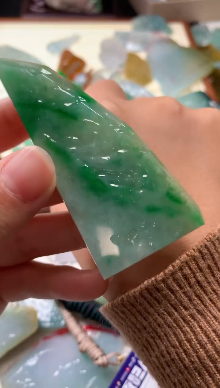 【闪购商品】翡翠颈饰未镶嵌吊坠