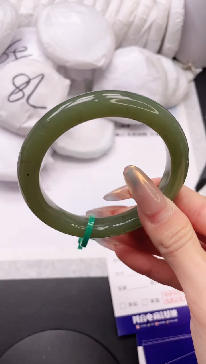 【闪购商品】和田玉手镯未镶嵌20K404-59