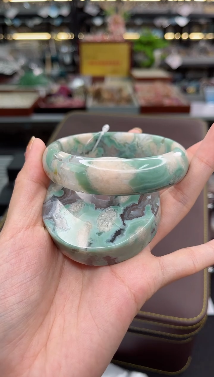 【闪购商品】石英质玉手镯未镶嵌60圈口（赠品镯心）7S9321