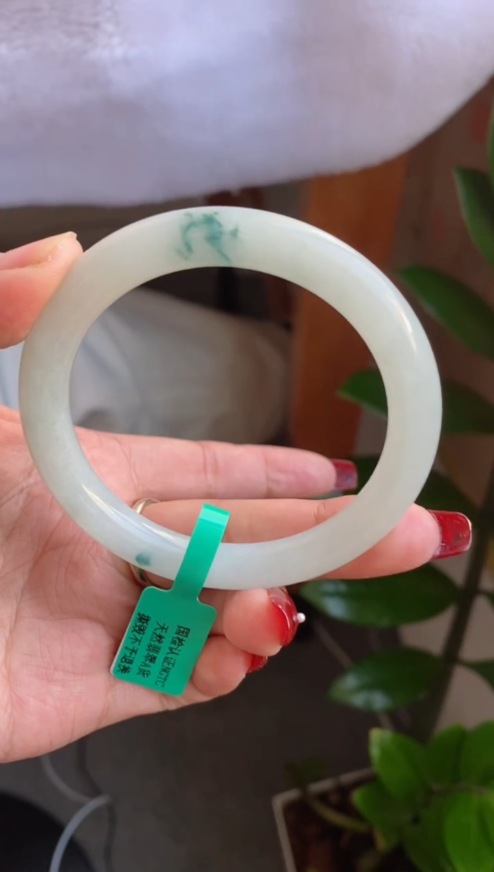 【闪购商品】翡翠手镯未镶嵌（冰胶绿底飘花）圆条1号