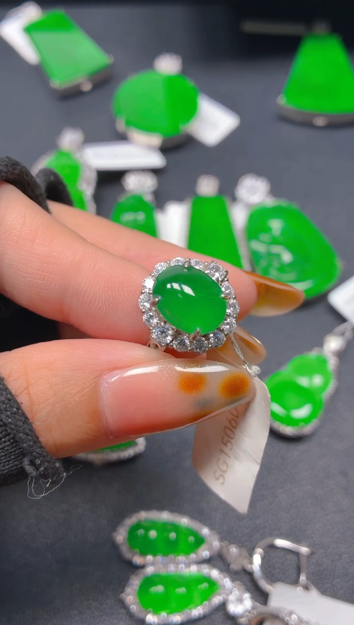 银S925镶嵌戒指翡翠1