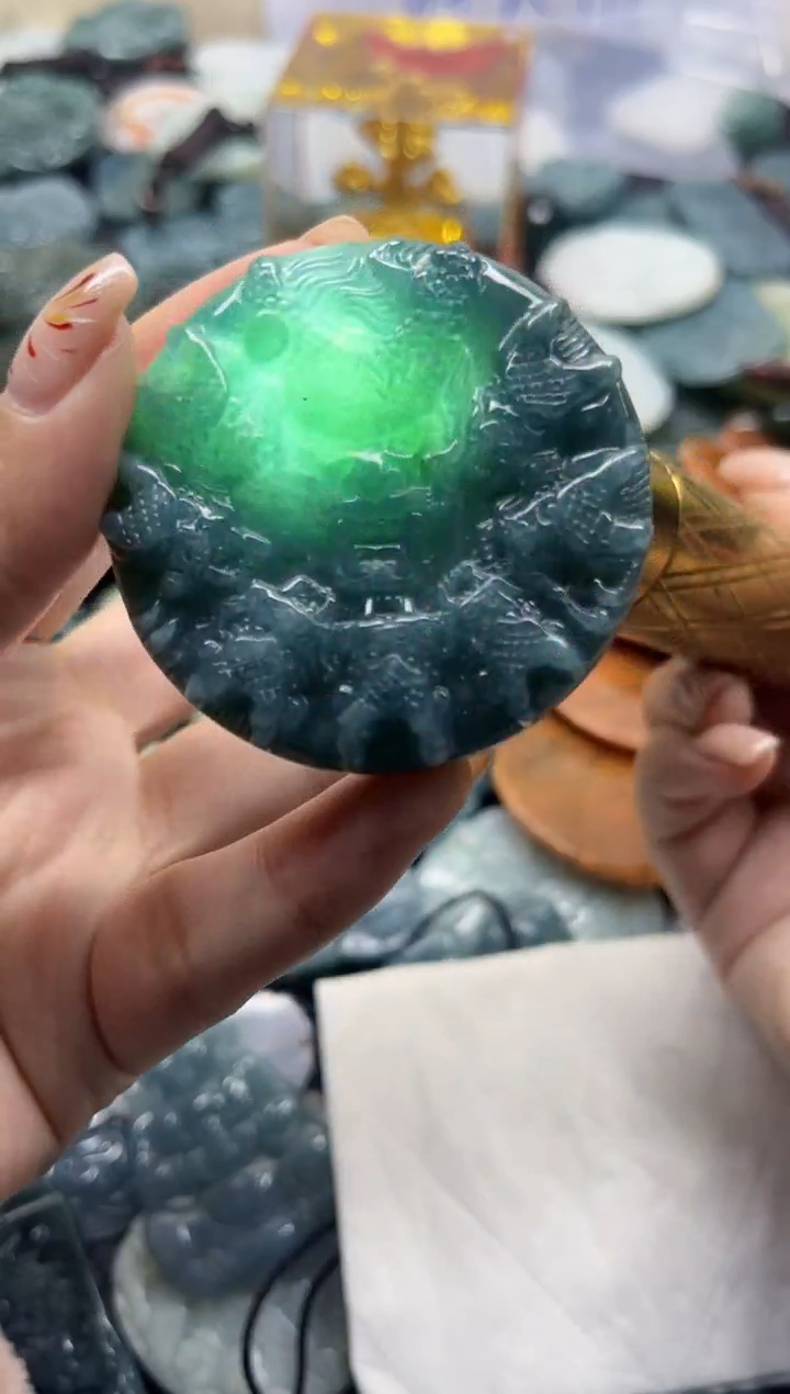 【闪购商品】翡翠颈饰未镶嵌翡翠