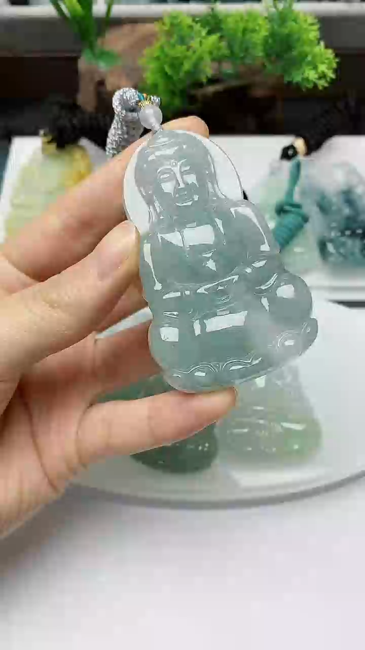 【闪购商品】翡翠颈饰未镶嵌        