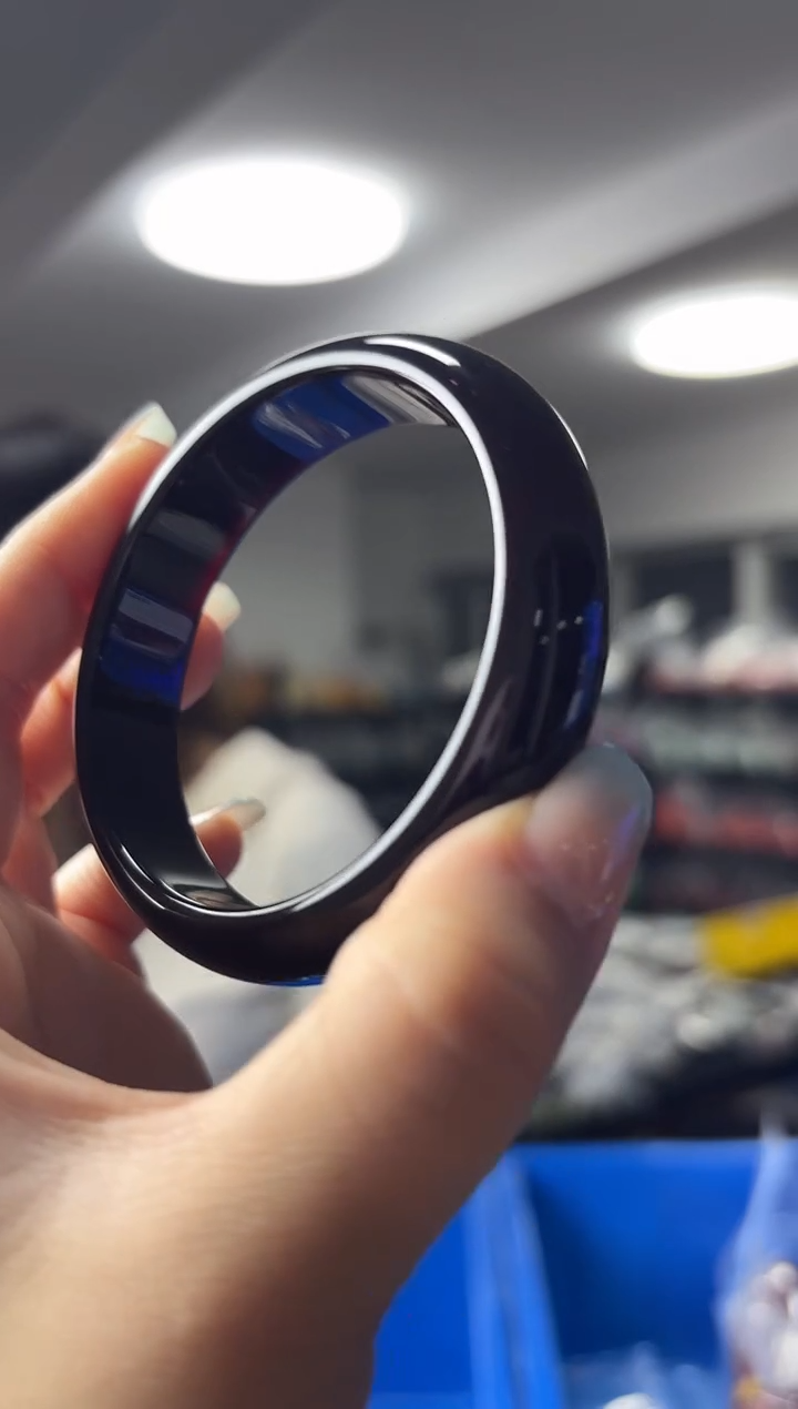 手镯玛瑙/玉髓未镶嵌圈口58+**（多样性发一件）