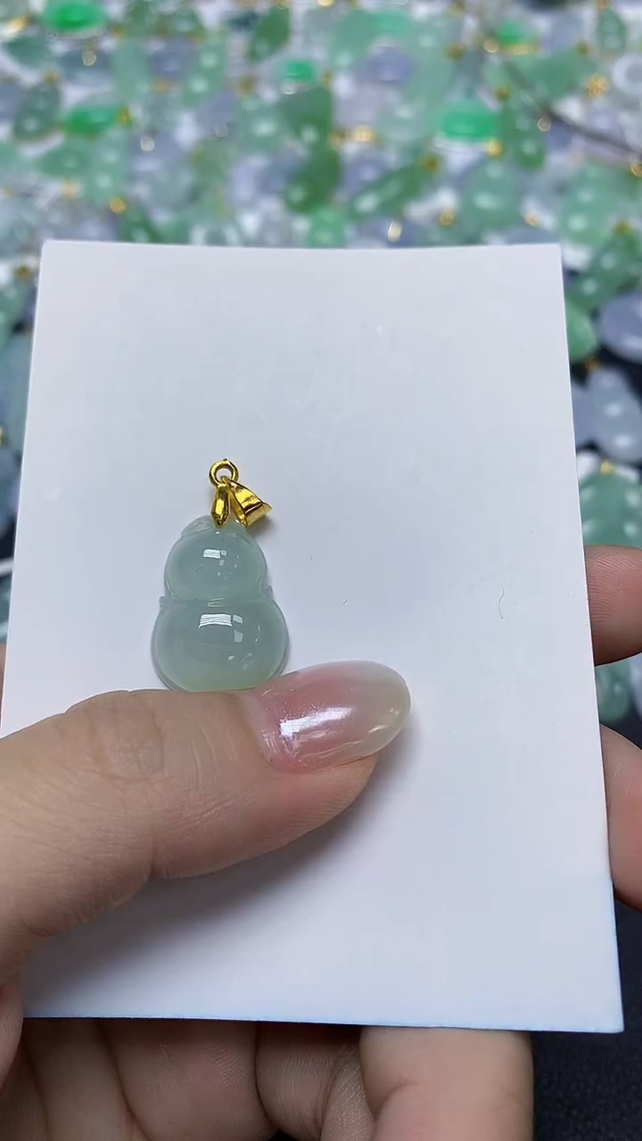 翡翠未镶嵌颈饰天然缅甸翡翠A货