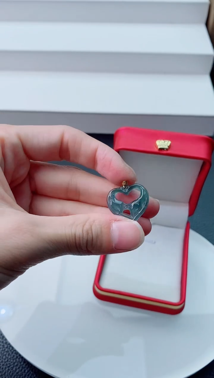 【闪购商品】翡翠颈饰18K金镶嵌           