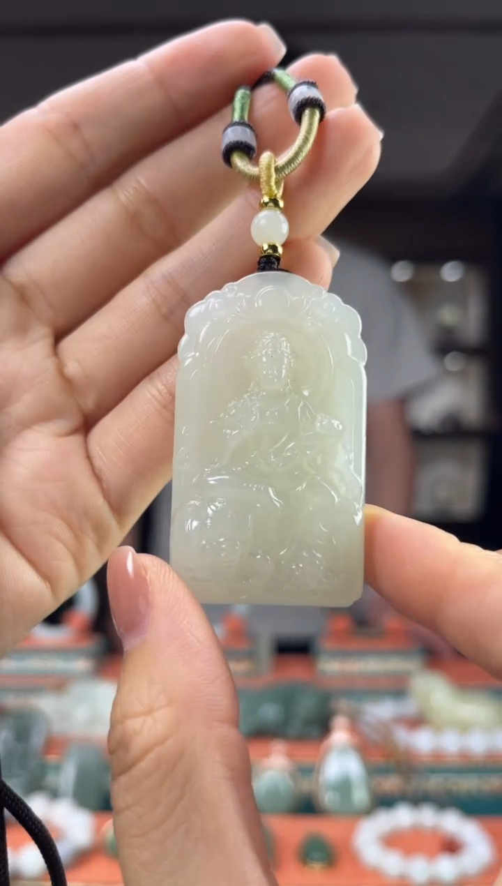 和田玉未镶嵌颈饰佩佩龙 蛇