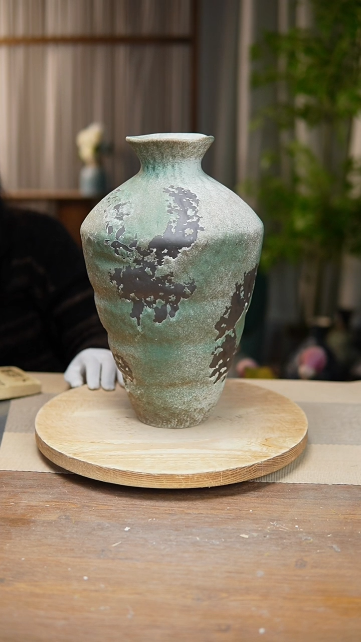 【闪购商品】陶瓷   花器诧寂复古绿高脚