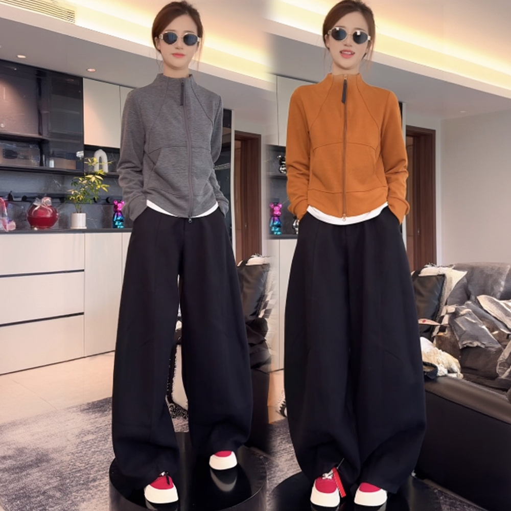 拉夏贝尔时尚休闲套装女2025秋冬新款立领长袖卫衣阔腿裤两件套