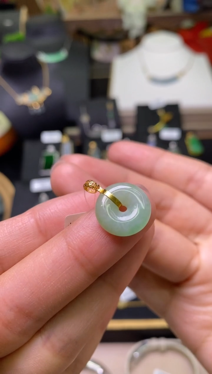 【闪购商品】翡翠颈饰18K金镶嵌净货18063