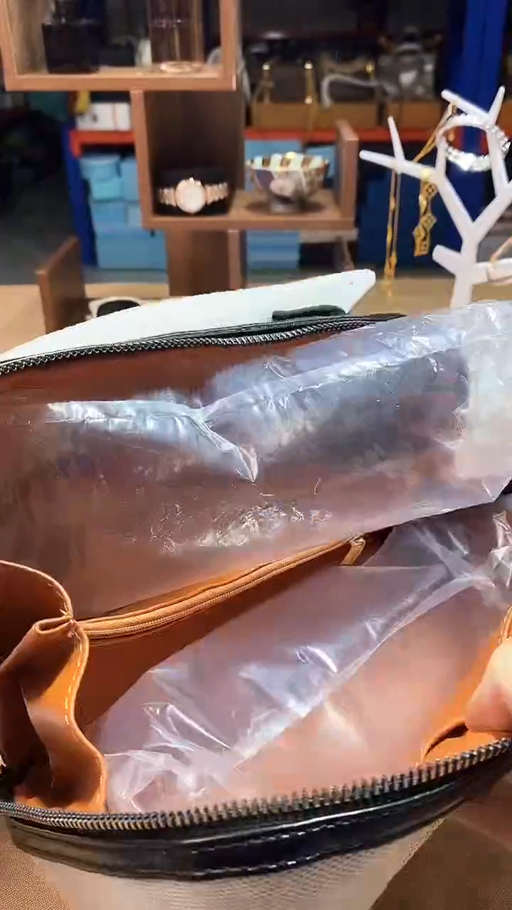 瓷片碗碟好物一件不留@@1